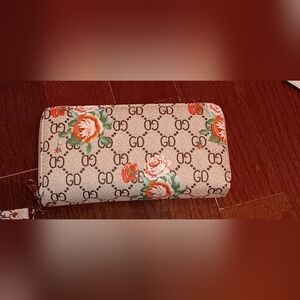 NWT Fashion Double Zip Wristlet